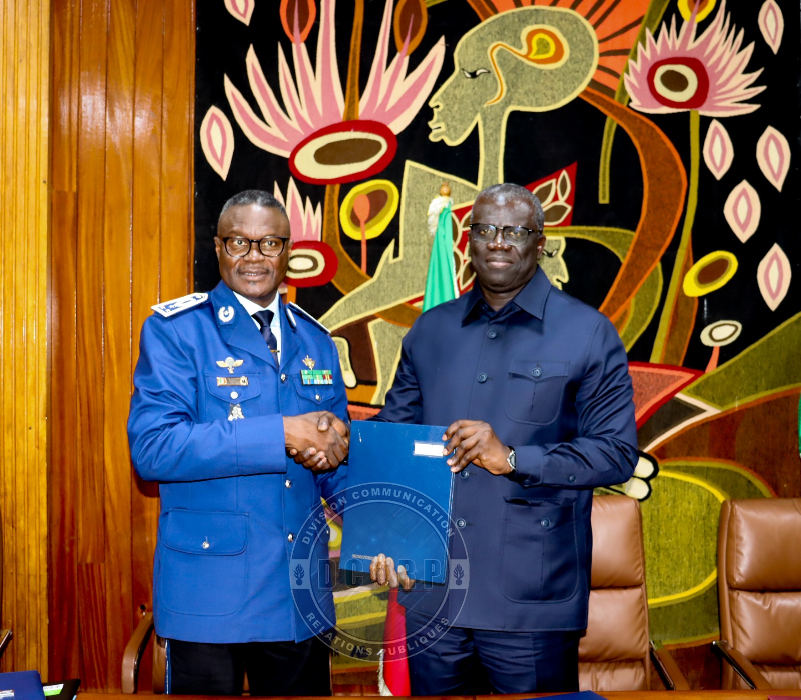 Cérémonie de signature de la convention de partenariat entre la Gendarmerie nationale et l’Université Cheikh Anta Diop de Dakar (UCAD) - Image 2